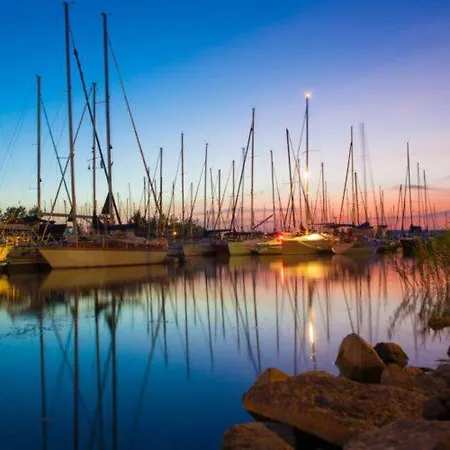 Apartman Szalmaház *