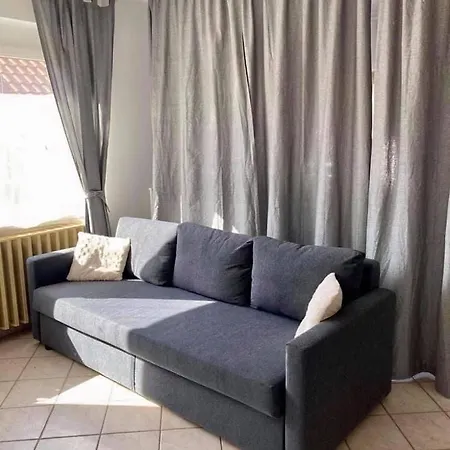 Apartman Szalmaház *