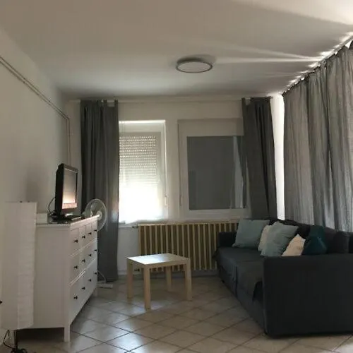 Szalmaház * Balatonlelle